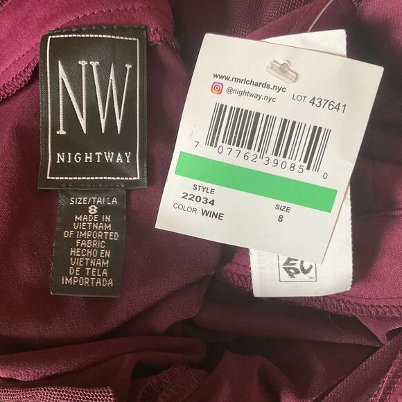 Nightway Women's Formal Dress Size 8 Burgundy Red Sheer Back Evening Gown - Picture 8 of 12